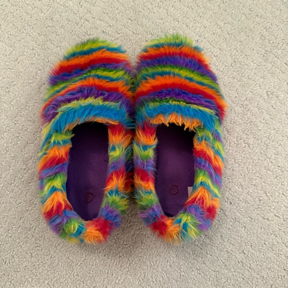 Acorn Kids' Fuzzy Slippers